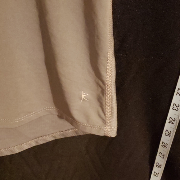 🩶Gray🩶Danskin Now Semi Fitted Workout Top - Picture 4 of 7